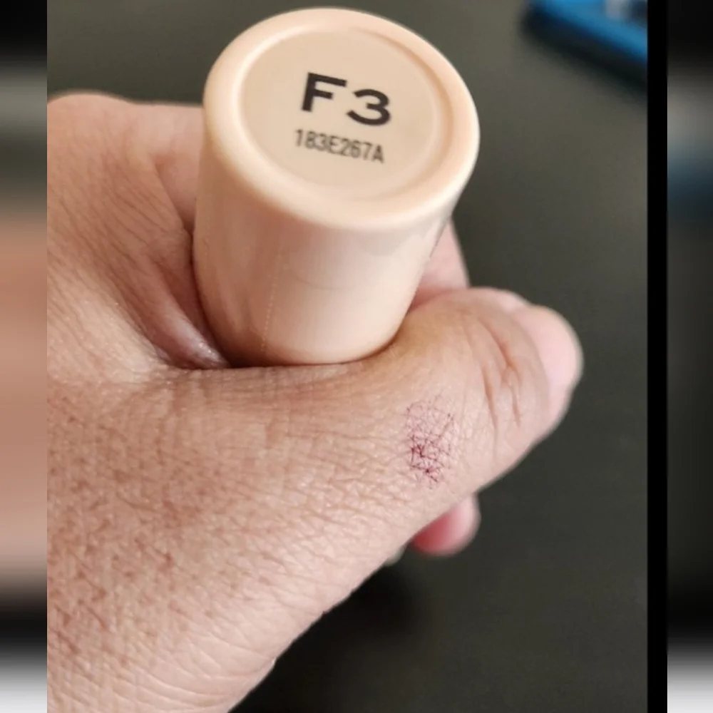 5 Makeup Revolution Fast Base Stick Foundations
